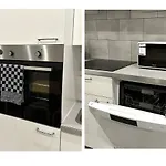 Apartment Couples & Business *