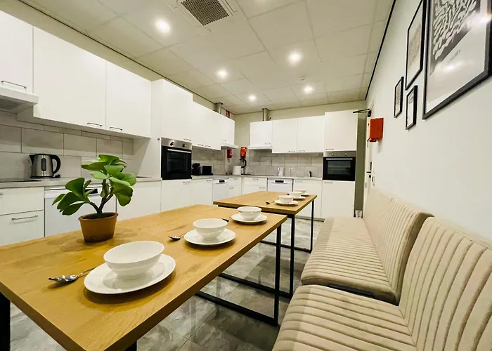 Comfortable Room w Private Bathroom&Fast WiFi Apartment Raamsdonksveer