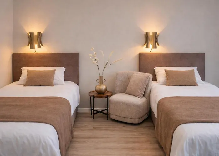 Apartment Comfortable Room w Private Bathroom&Fast WiFi Raamsdonksveer